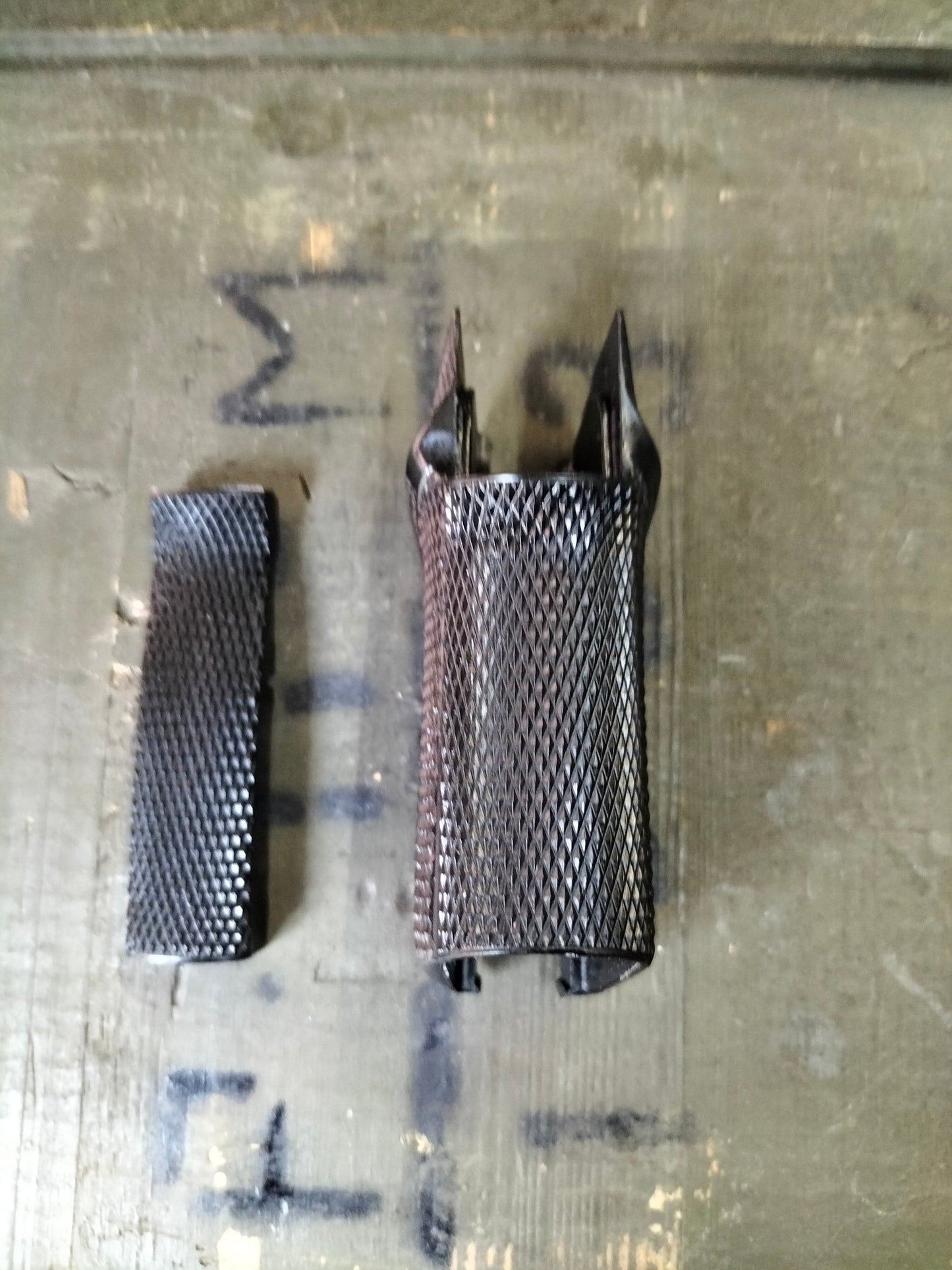 Guancette Pachmayr avvolgenti per Browning HP35