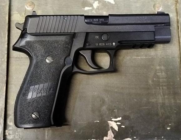 Sig Sauer P226 - 9x21