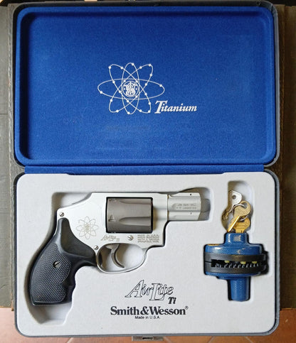 Smith & Wesson   Airlite TI