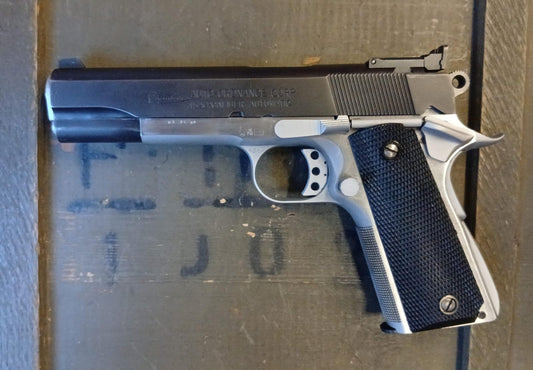 Auto Ordinance 1911 A1 - 45 ACP